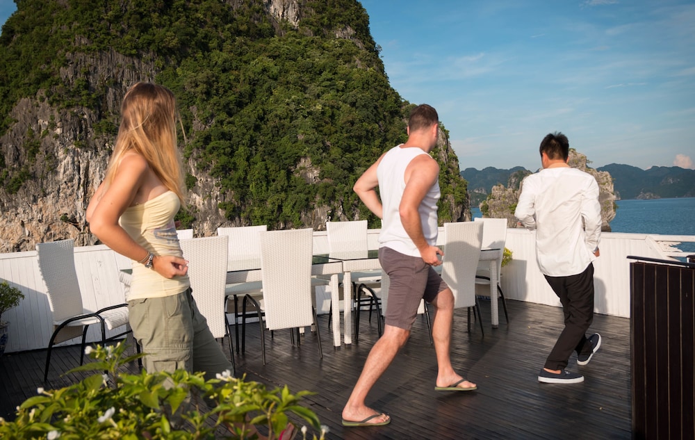 Signature Royal Halong Cruise 26/36