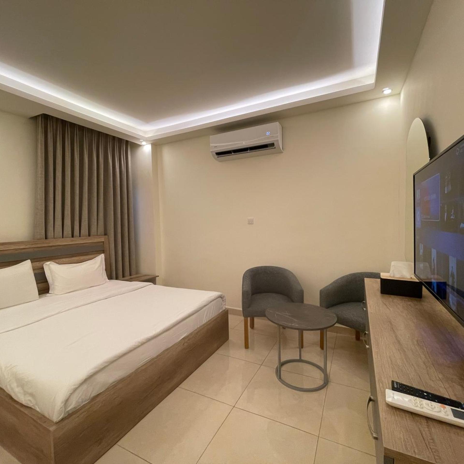 Standard, Double or Twin Bed