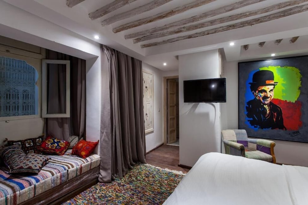 Bck Art Riad 19/43