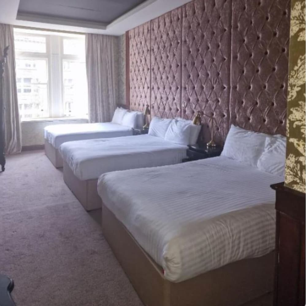 The Exchange Hotel 11/36