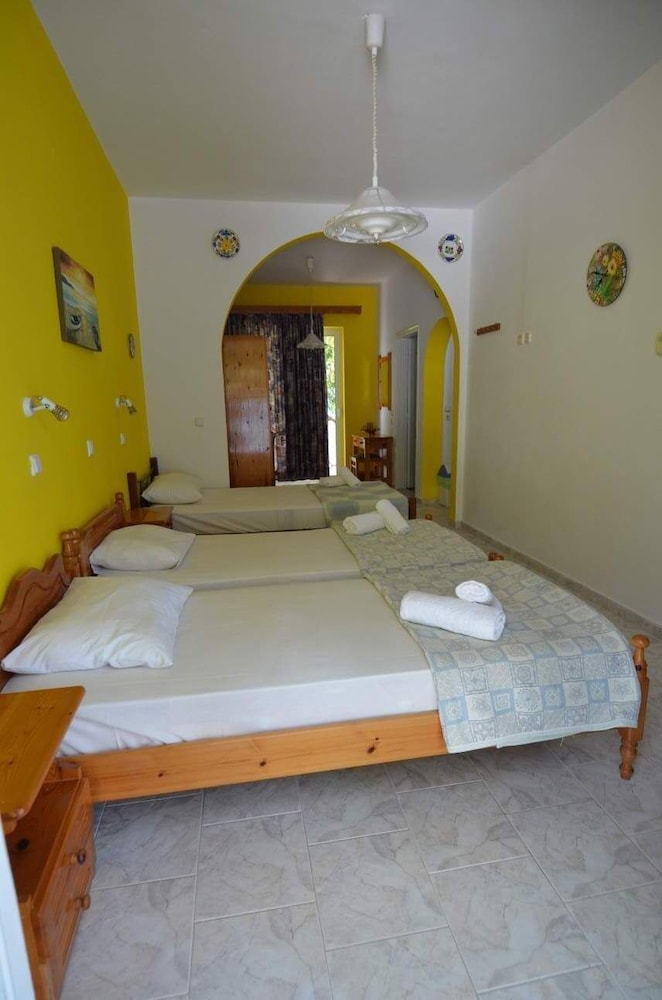 Marianthi Studios Stegna 35/70