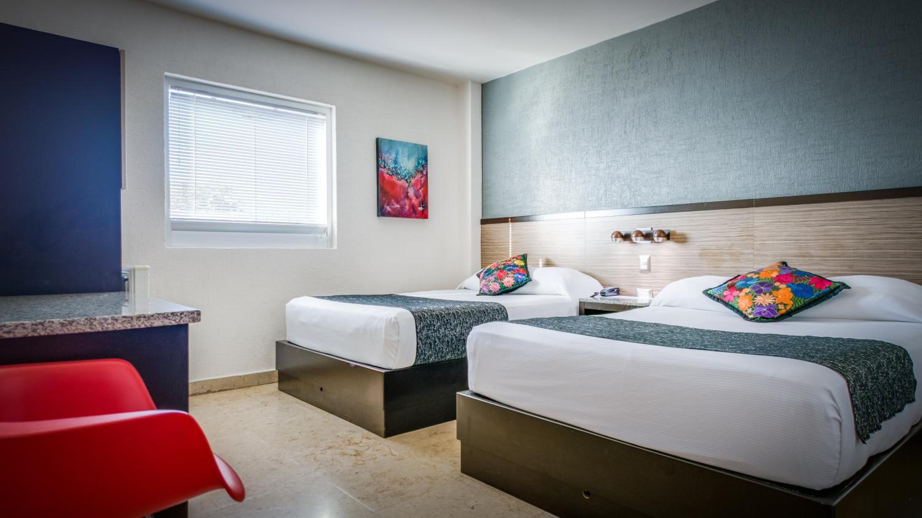 جناح جونيور، Home Suites Rotarismo 8/10