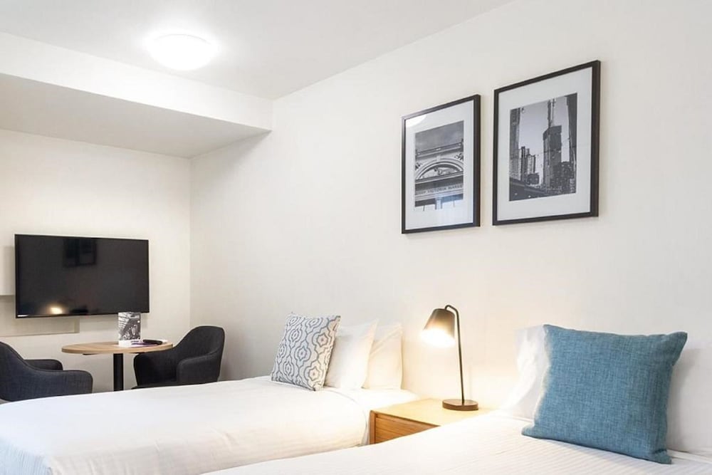 Quality Apartments North Melbourne 30/54
