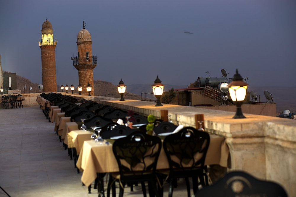 Kaya Ninova Hotel 40/50