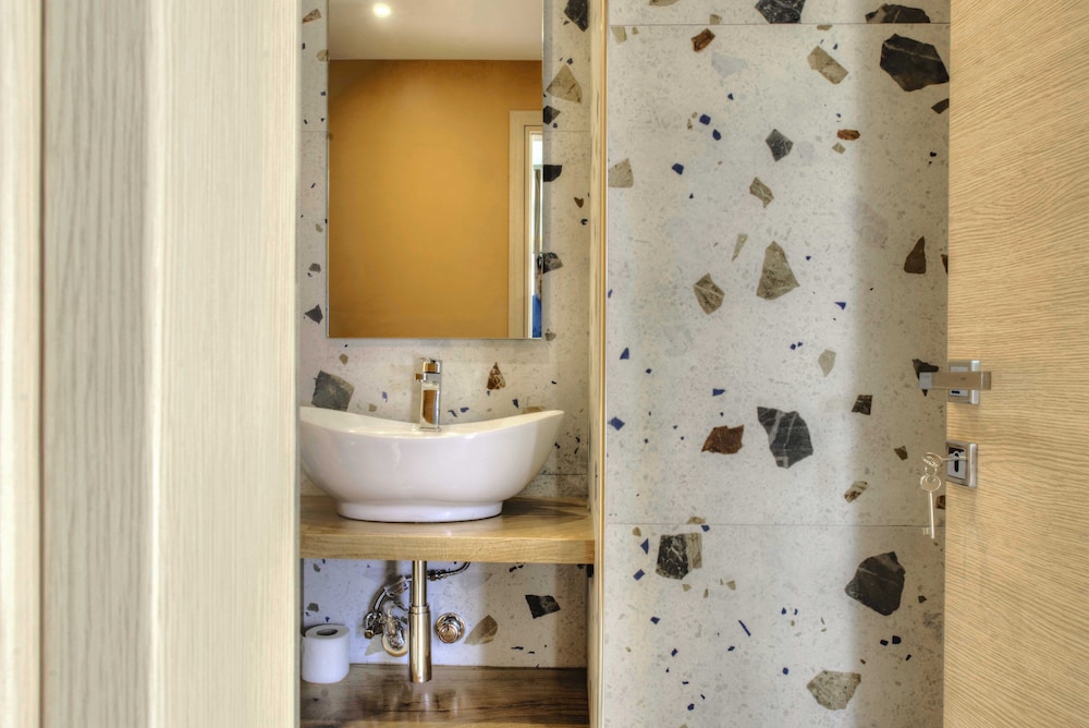 Tessera Boutique Hotel 52/75