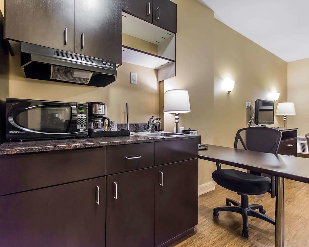 Quality Inn Moncton, NB 40/43