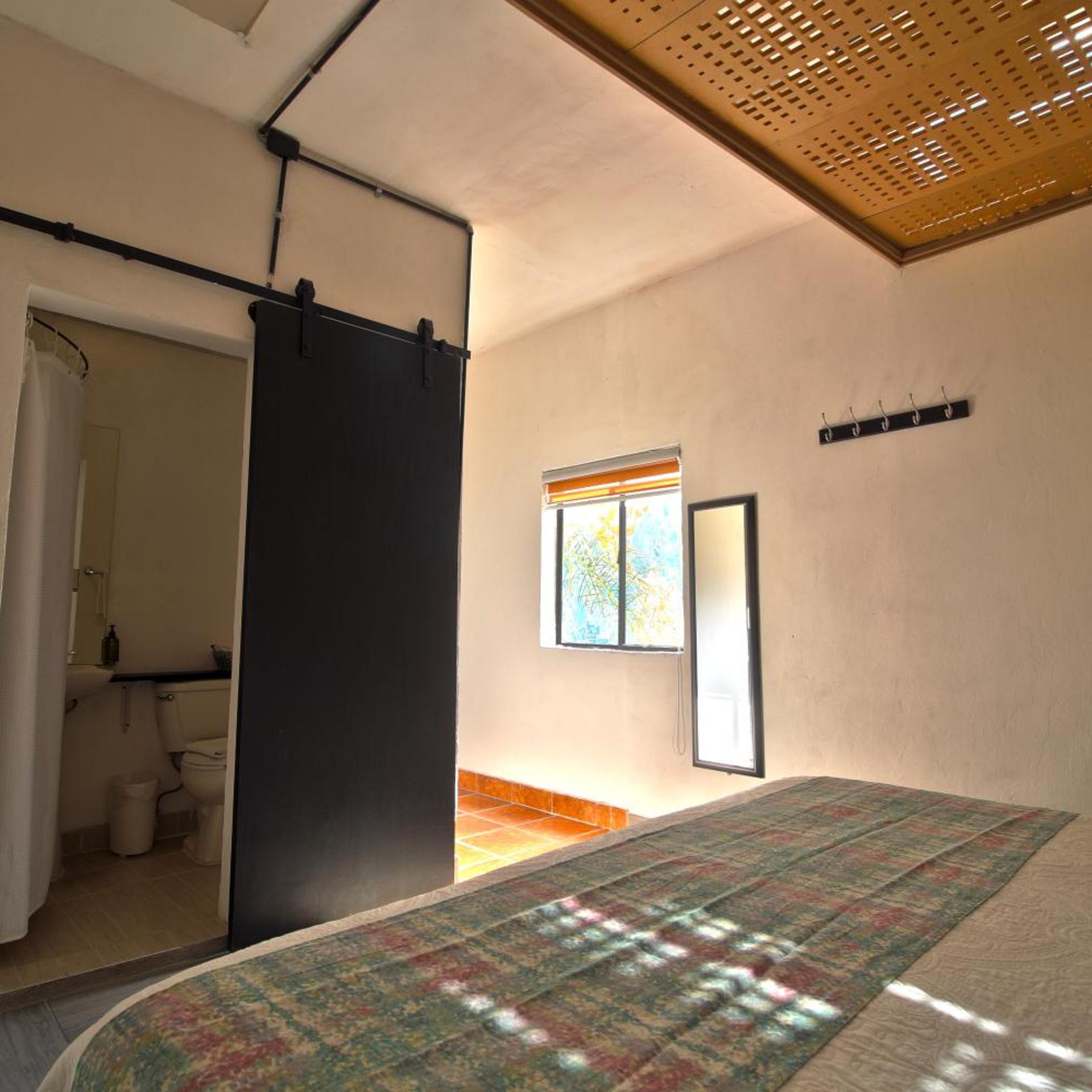 Hostal Punto 79 41/50