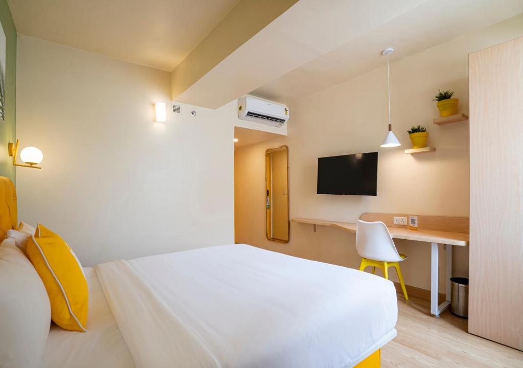 Bloom Hotel Sector 19 14/32