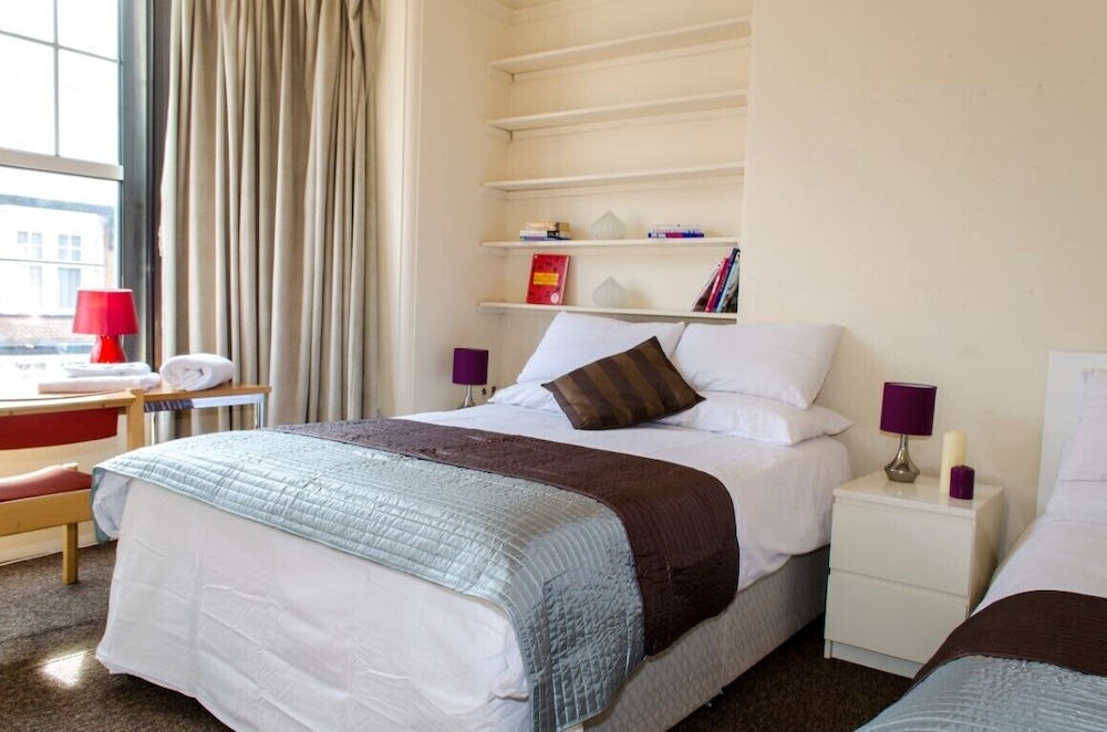 Campbell S Guest House 10/50