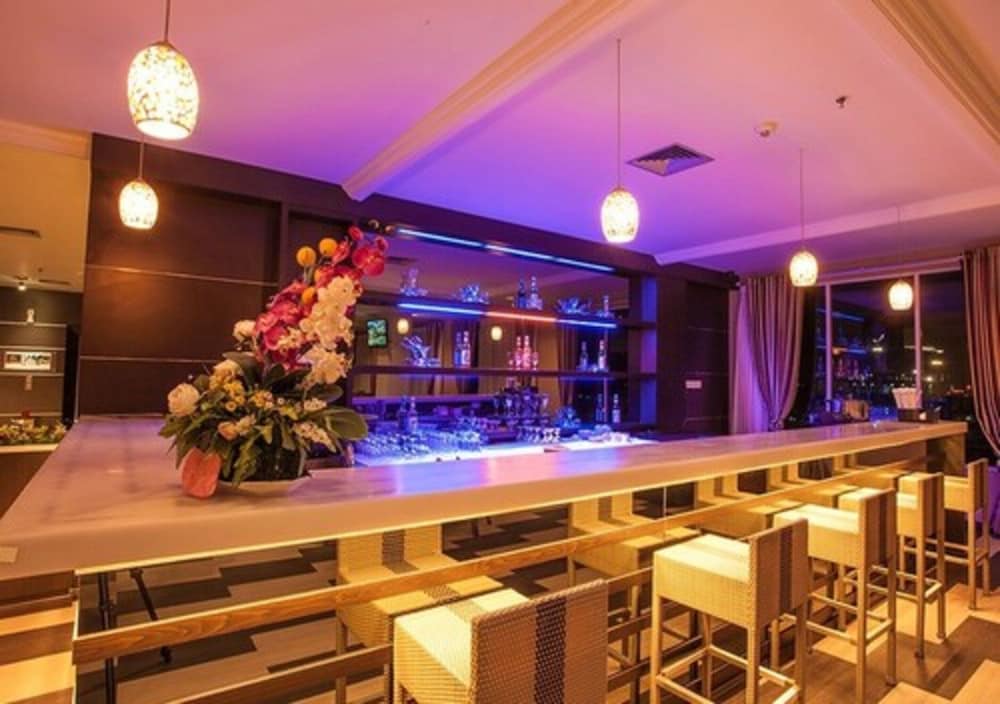 Kings Hotel Nagoya Batam 35/50