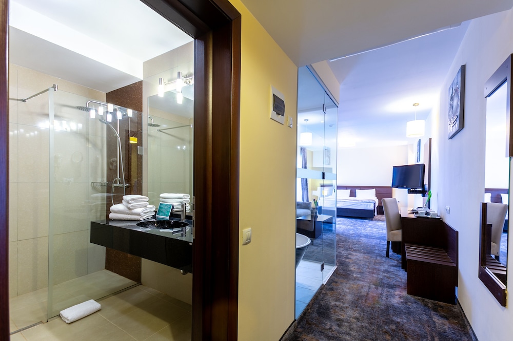 Prestige, Suite, Double Bed, Golden Time Hotel 7/8