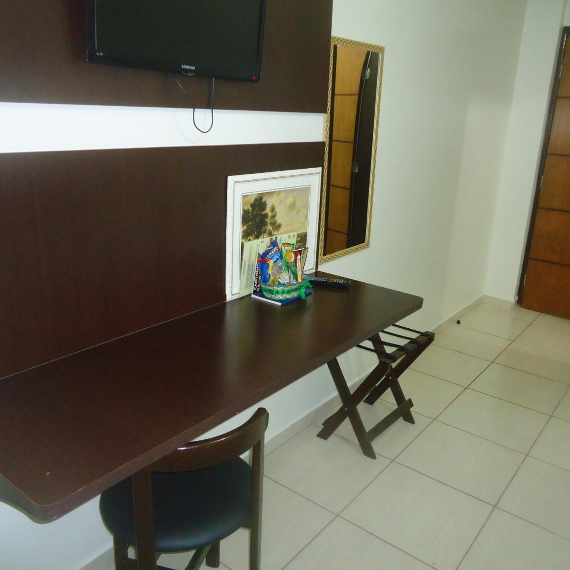 Eder Hotel 8/62