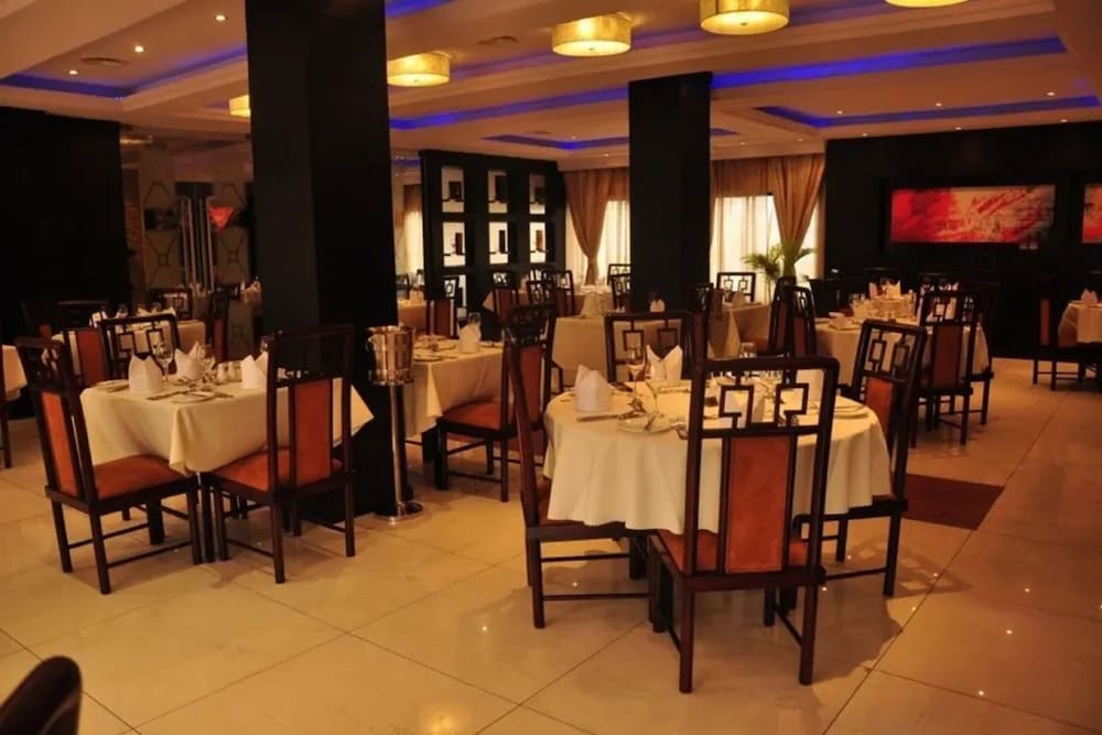 Golden Tulip Owu Crown Ibadan 36/45