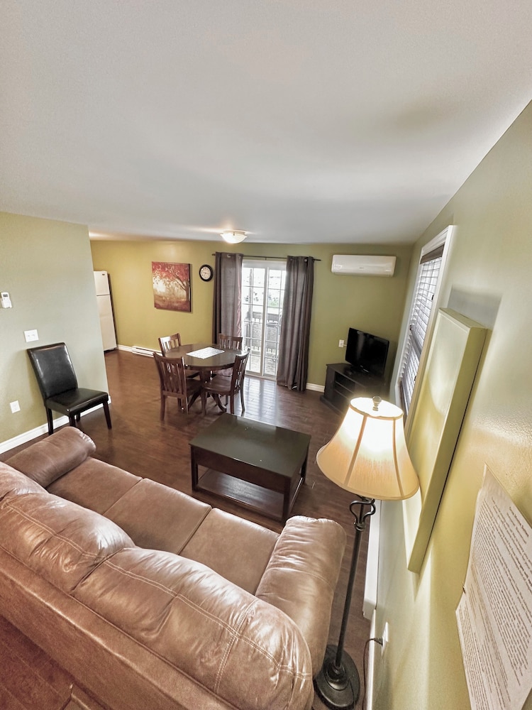 Stay in Gros Morne 11/50