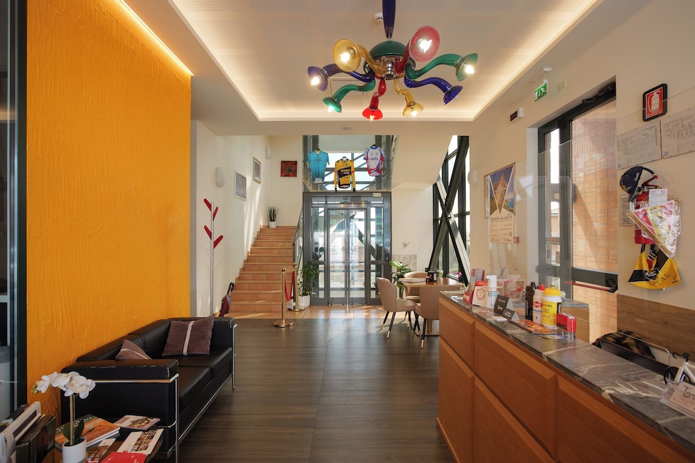 Albergo Ristorante Pizzeria Tonino 32/50