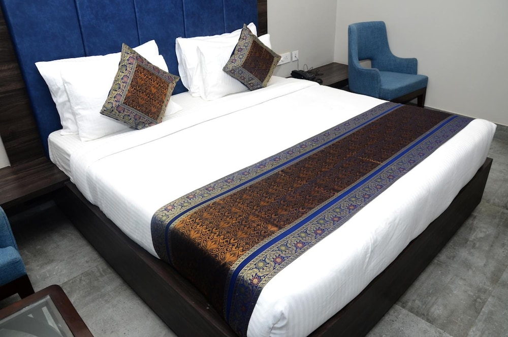 Hotel Abhinav International 20/26