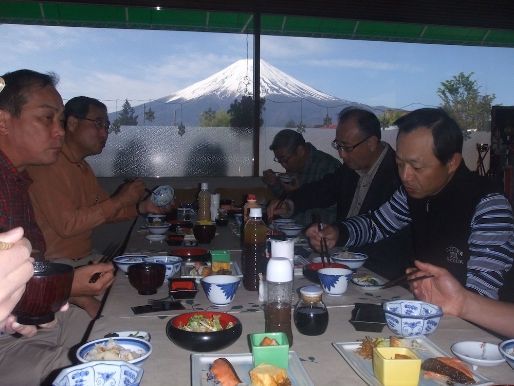 Kawaguchiko Station Inn 46/63