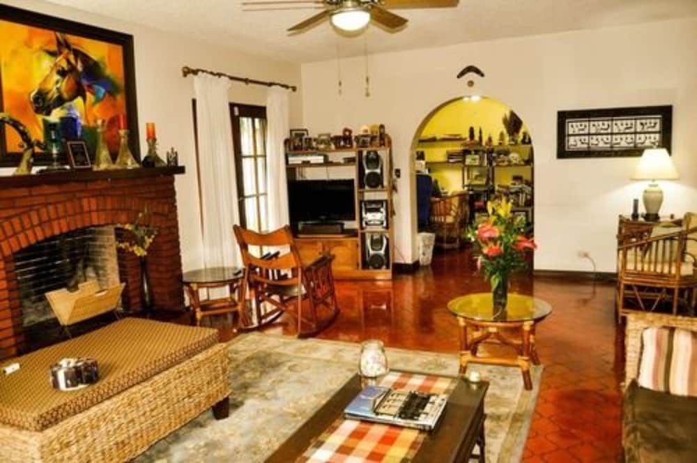 The Cariari Bed and Breakfast 38/50