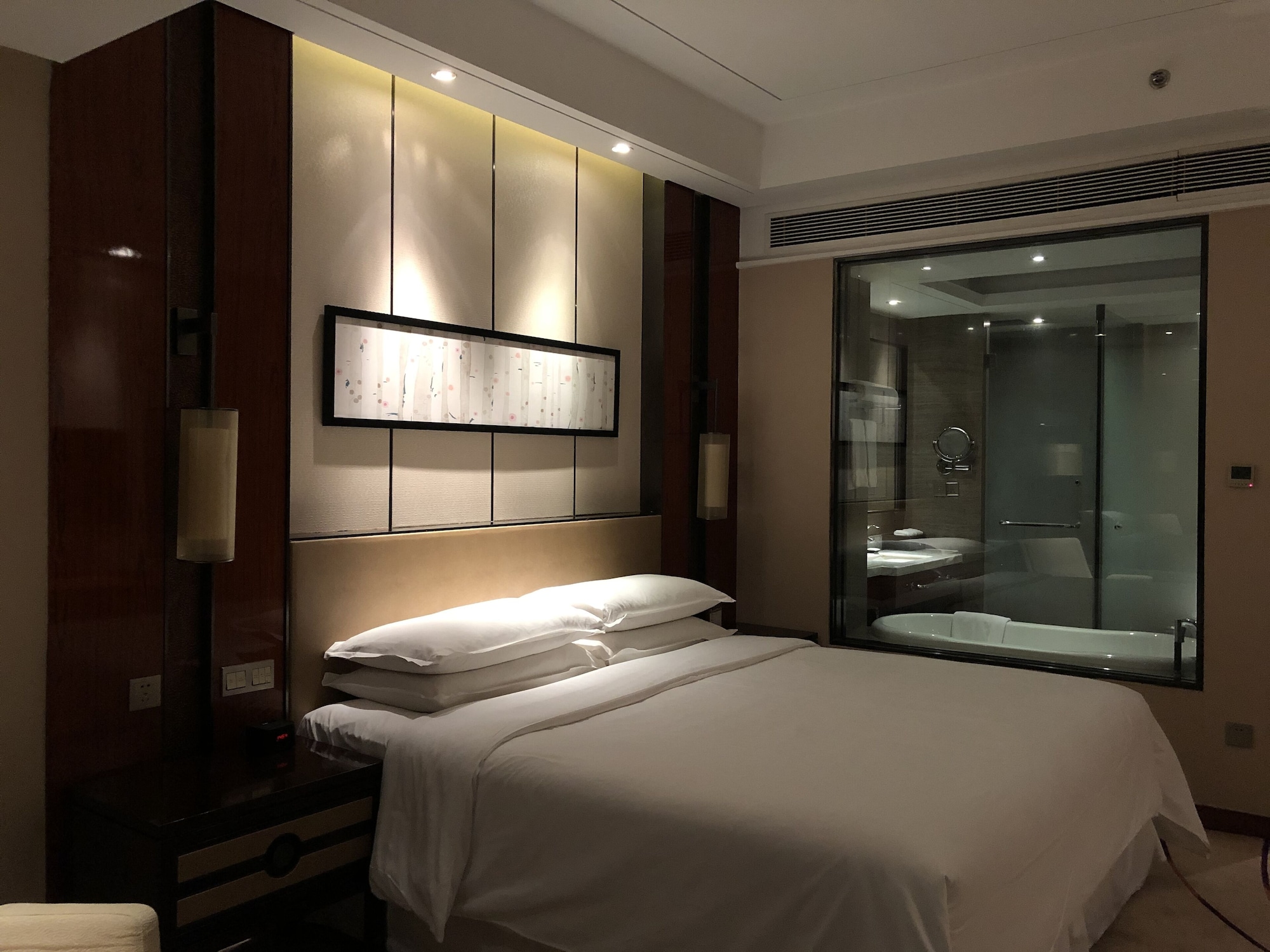 Premier, King Bed
