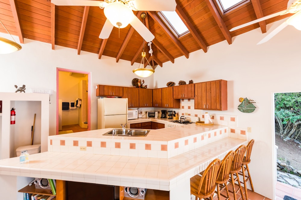 White Bay Villas 7/50
