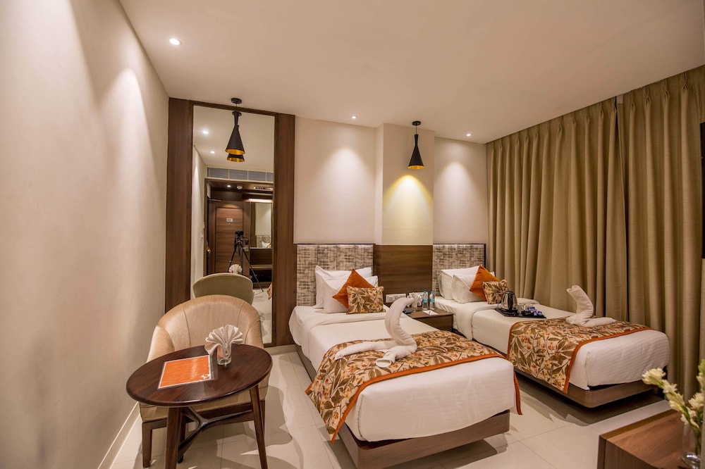Hotel Sumaditya 15/35