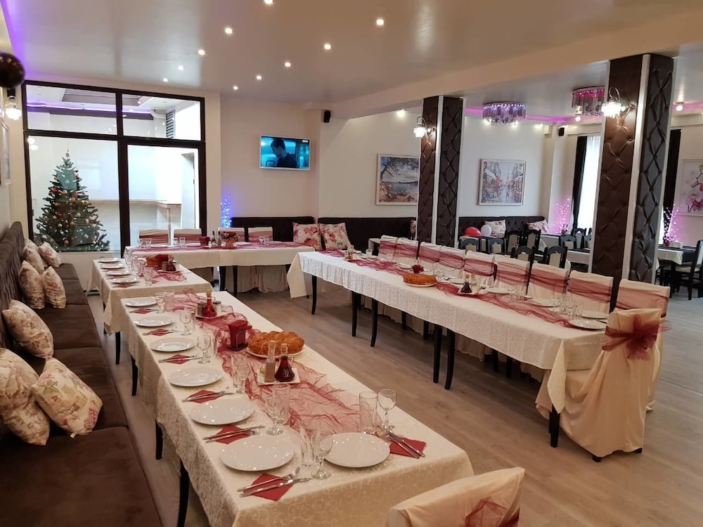 Aris Hotel 27/43