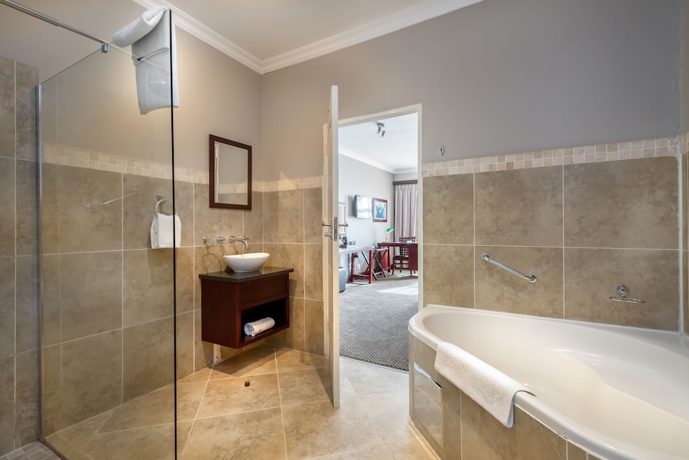 ANEW Hotel Highveld 6/49