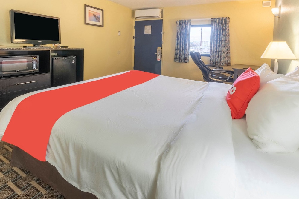 OYO Hotel Knoxville TN Cedar Bluff I-40 5/21