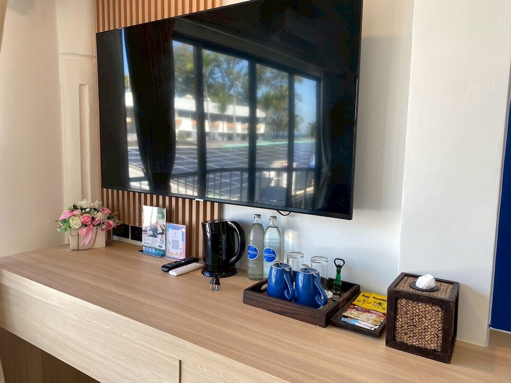 Armoni Patong Beach Hotel 56/78
