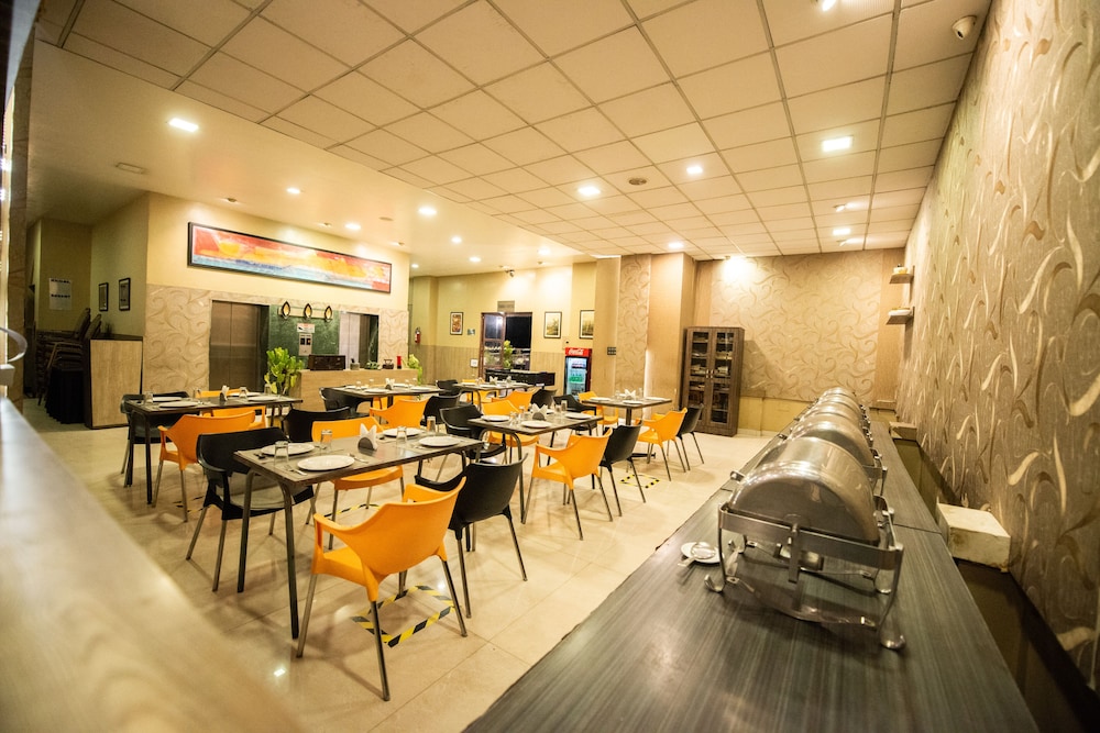 Hotel Bangalore Gate 56/81