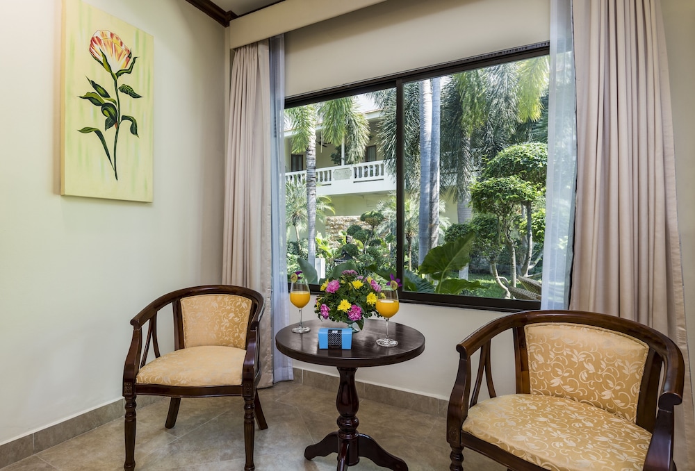 Thai Garden Resort 82/105