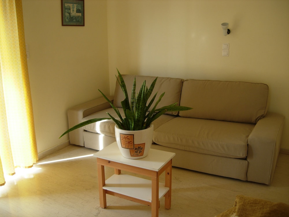 Philippos Studios And Apartments 24/49