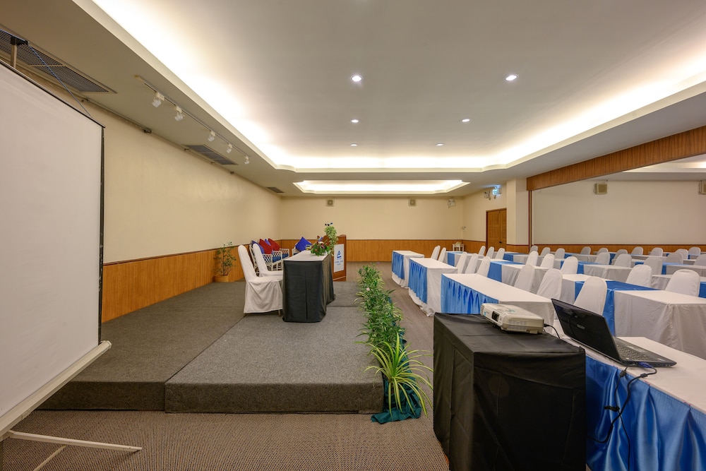 Patong Lodge Hotel 51/59