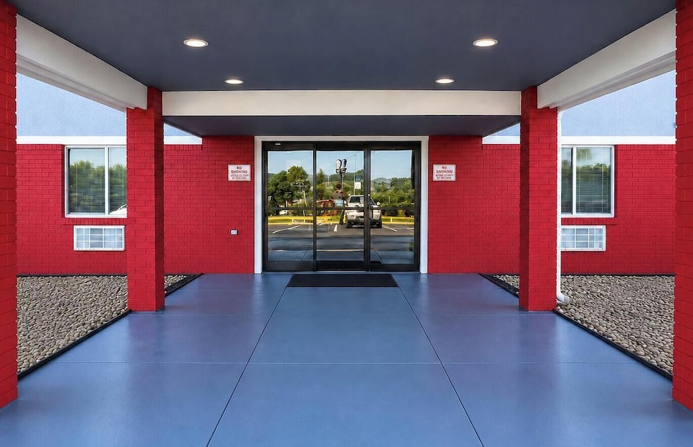 Motel6 Morehead, KY 41/67