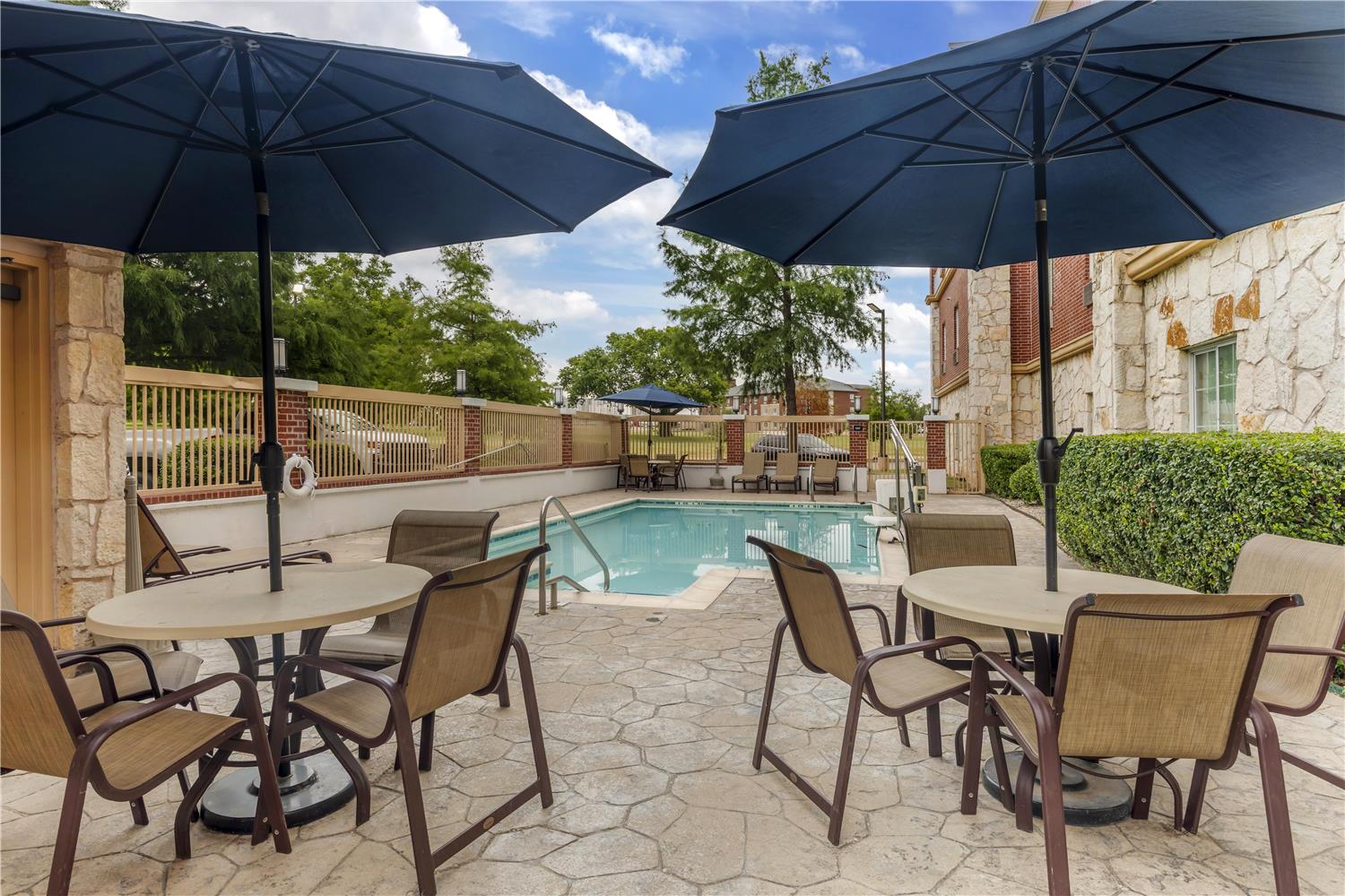 Best Western Red River Inn & Suites 29/35