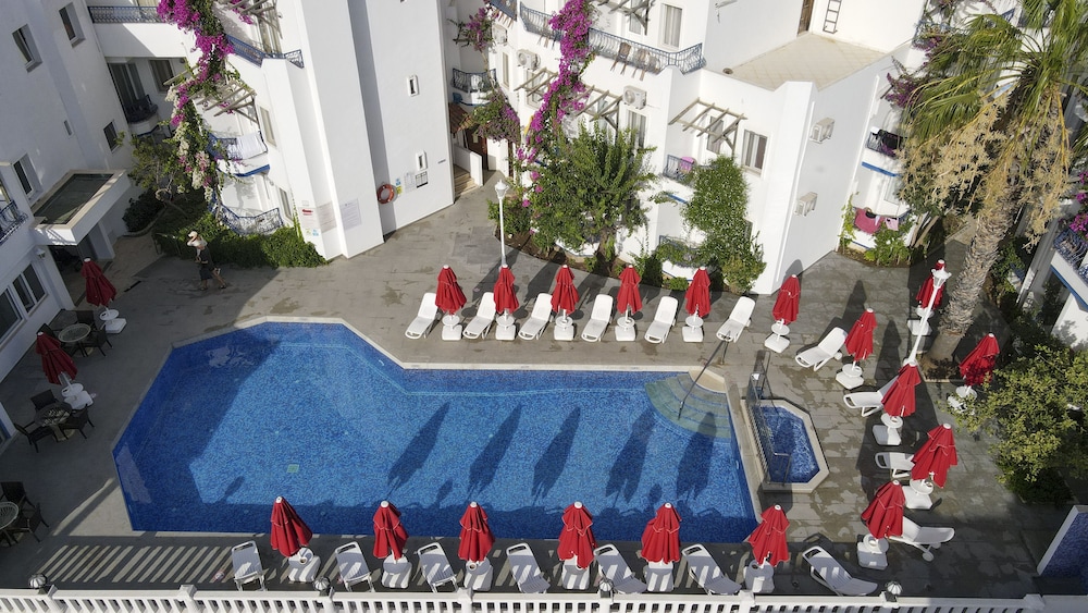 Serhan Hotel 35/35