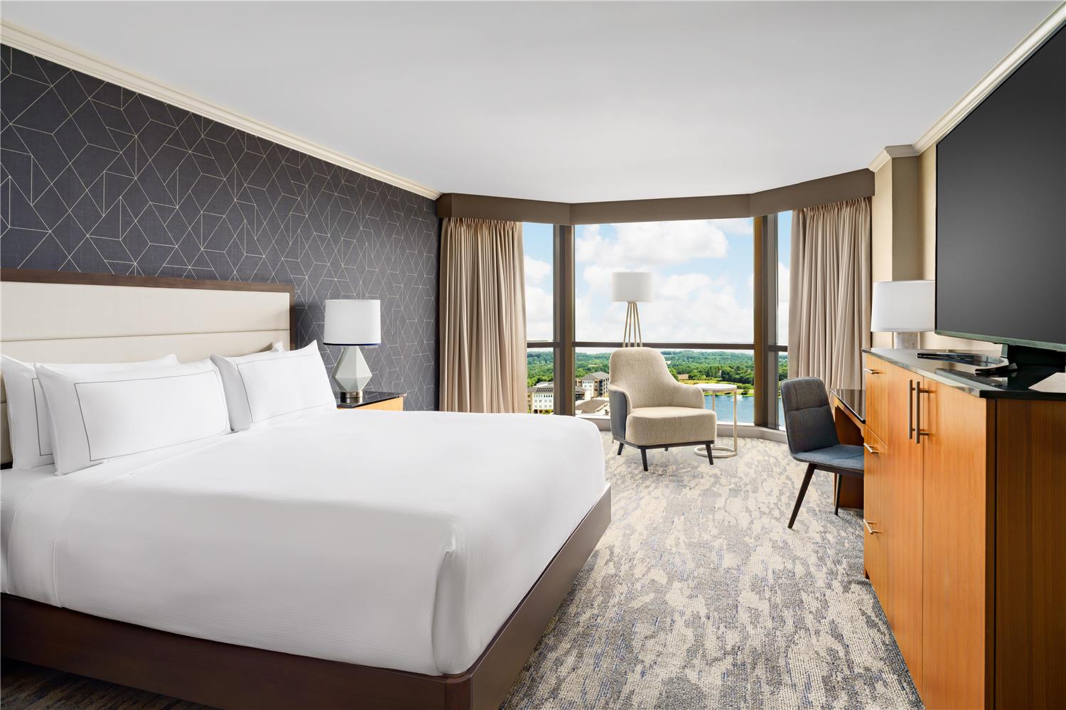 Room, King Bed, Club Floor