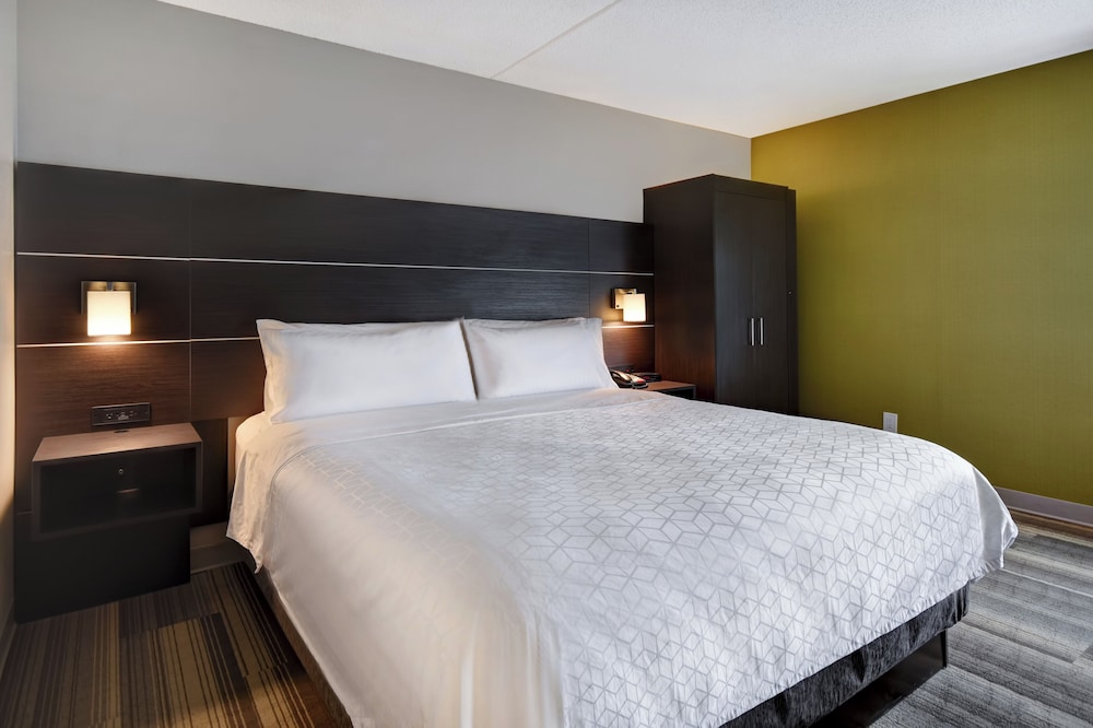Standard, King Bed
