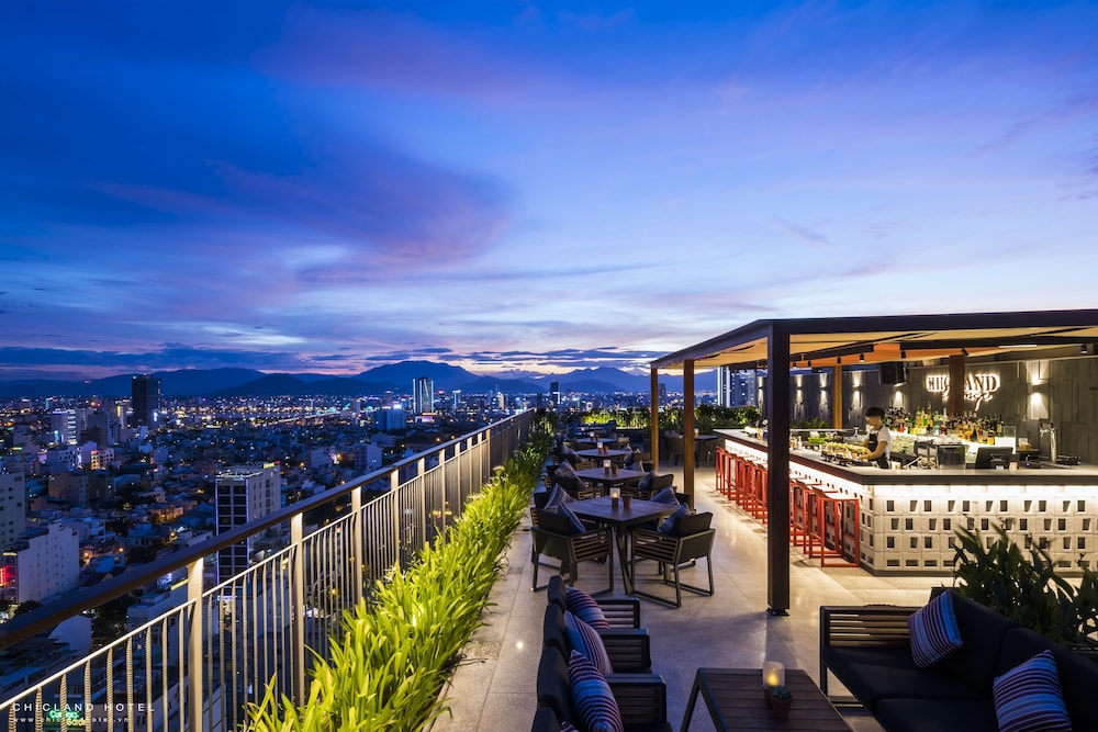 Chicland Da Nang Beach Hotel 3/72