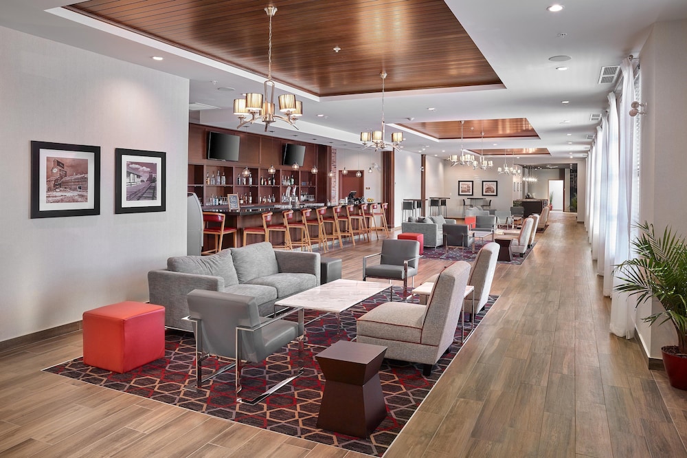Four Points by Sheraton Edmonton West 18/30