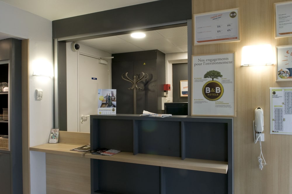 Lobby at B&B HOTEL Amiens Longueau, LONGUEAU