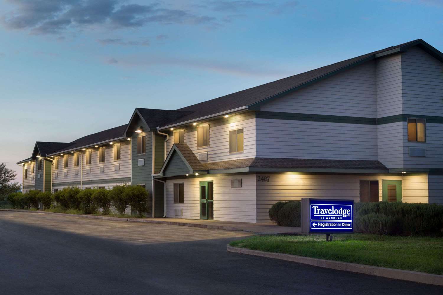Travelodge By Wyndham Alpine 2/11