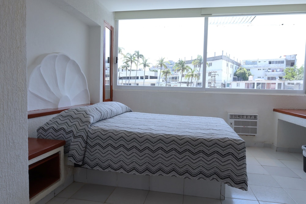 Hotel Aristos Acapulco 18/50