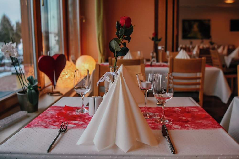 Landhotel Dresden 27/50