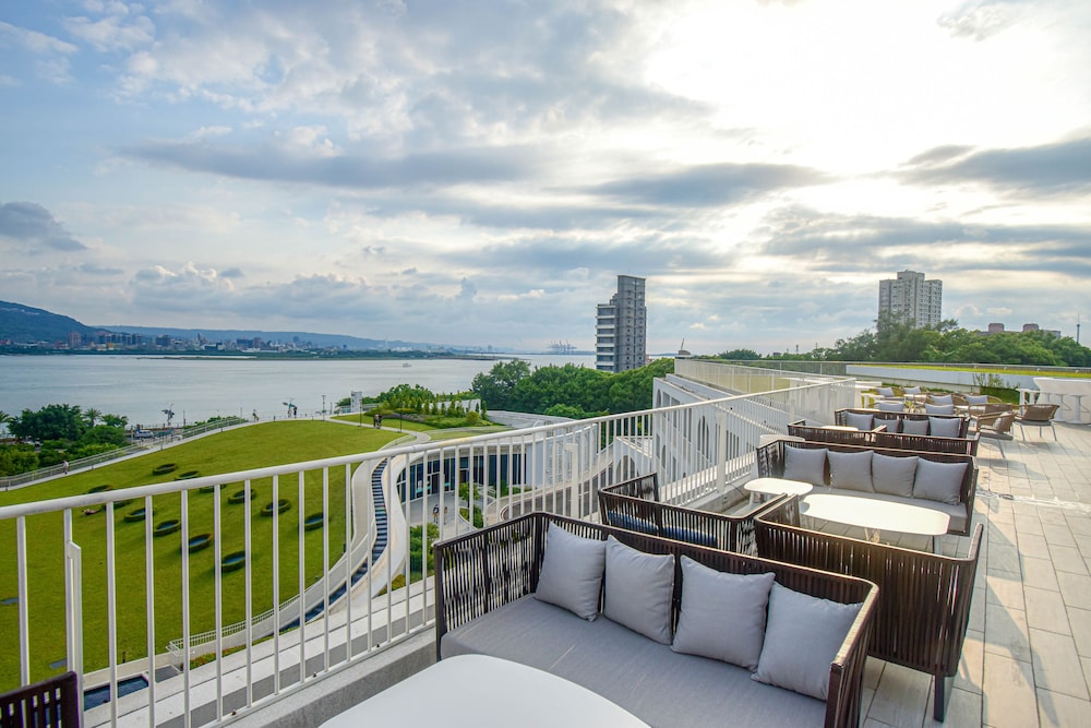 Golden Tulip FAB Hotel 4/43