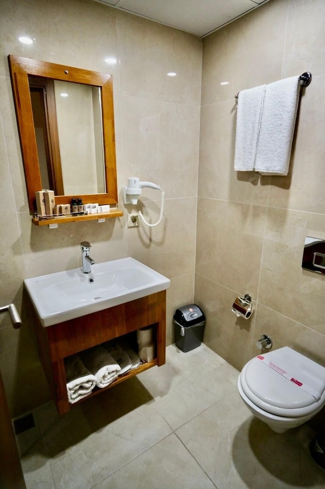 Sultan Hamit Hotel 51/57