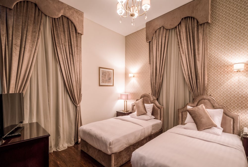Standard, Single, King Bed
