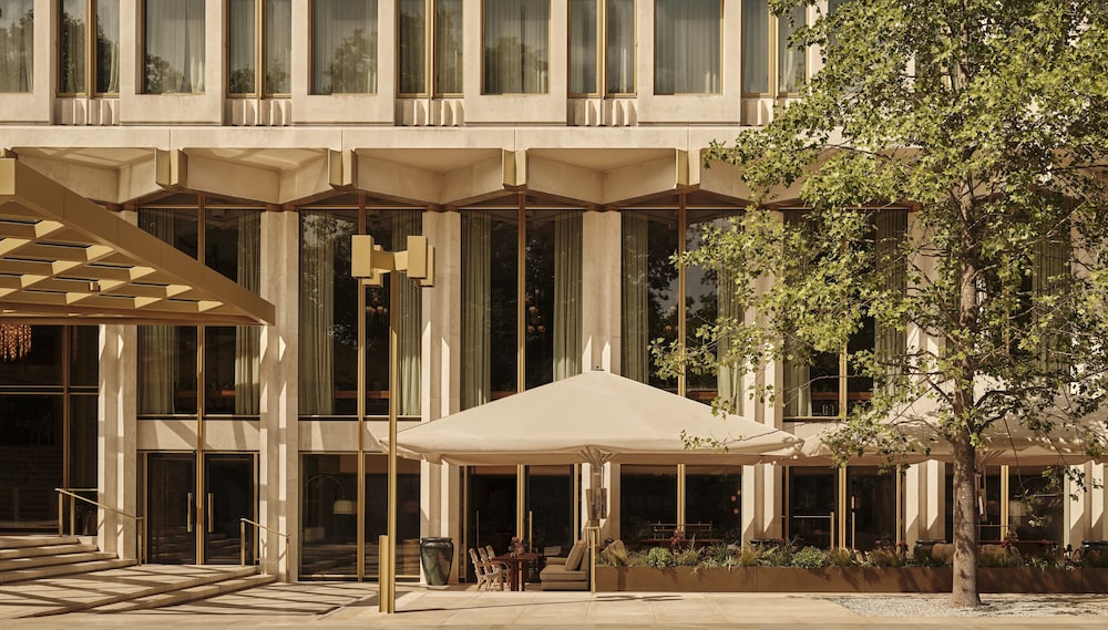 The Chancery Rosewood 6/49