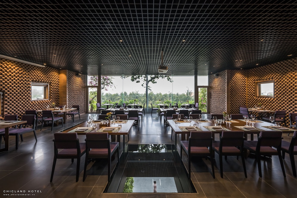 Chicland Da Nang Beach Hotel 55/72