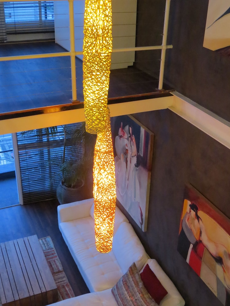 Manhattan Lofts 25/50